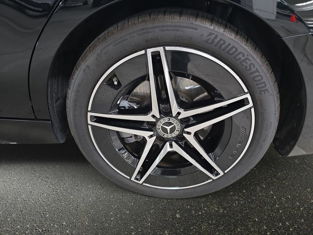 Used 2022 Mercedes-Benz C 300 Sedan image 32