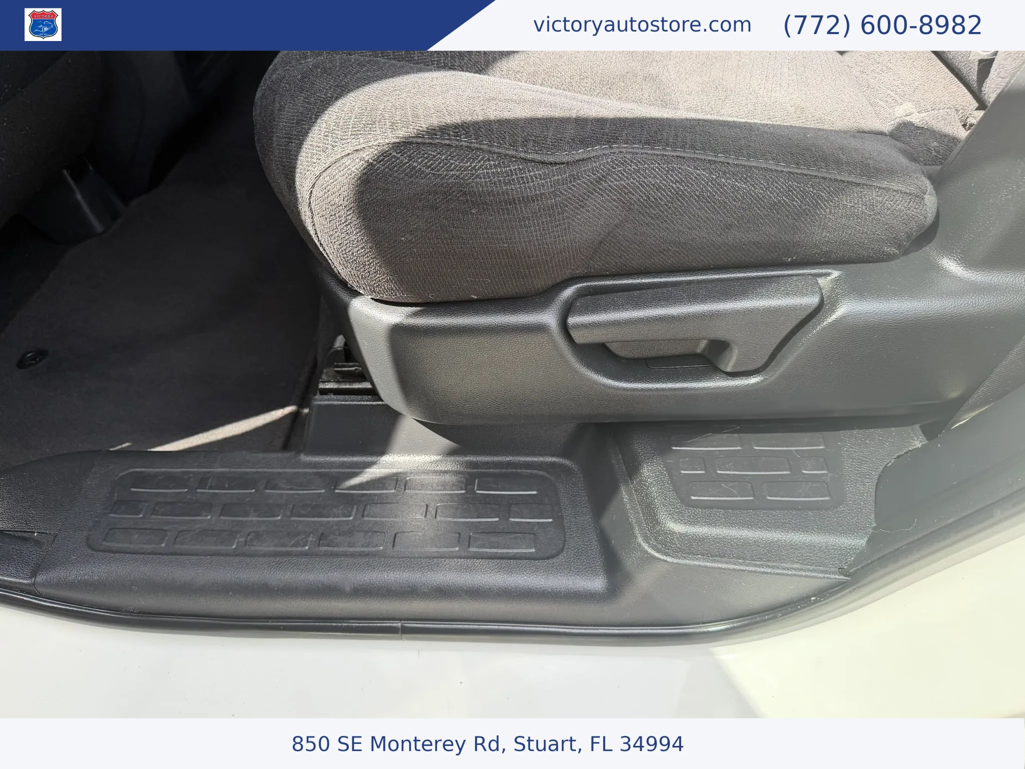 Used 2018 Honda Pilot LX image 30