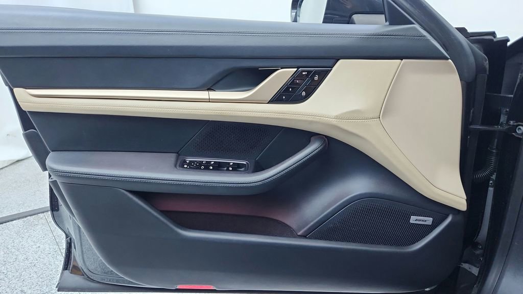 Used 2020 Porsche Taycan Turbo image 28