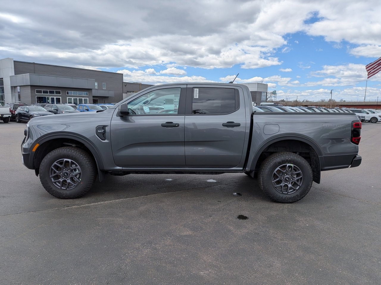 New 2025 Ford Ranger XLT w/ Convenience Package AWD/4WD image 7