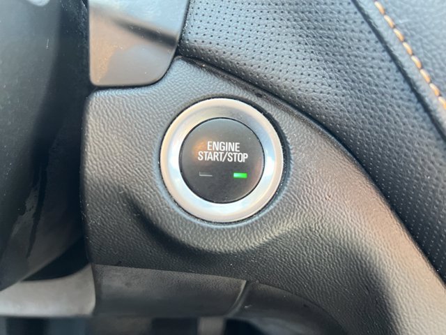 Used 2020 Chevrolet Equinox Premier FWD image 17