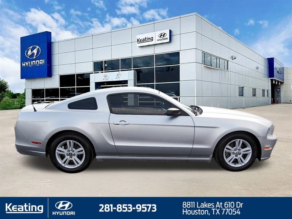 Used 2014 Ford Mustang Coupe image 4