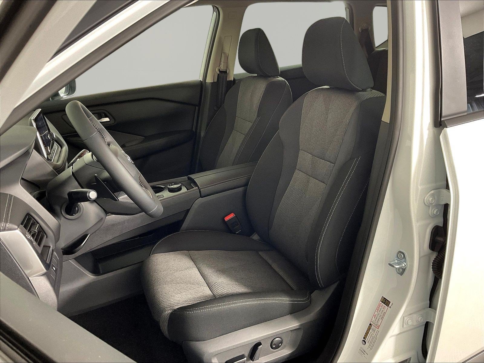 New 2026 Nissan Rogue SV w/ Cold Weather Package AWD/4WD image 16