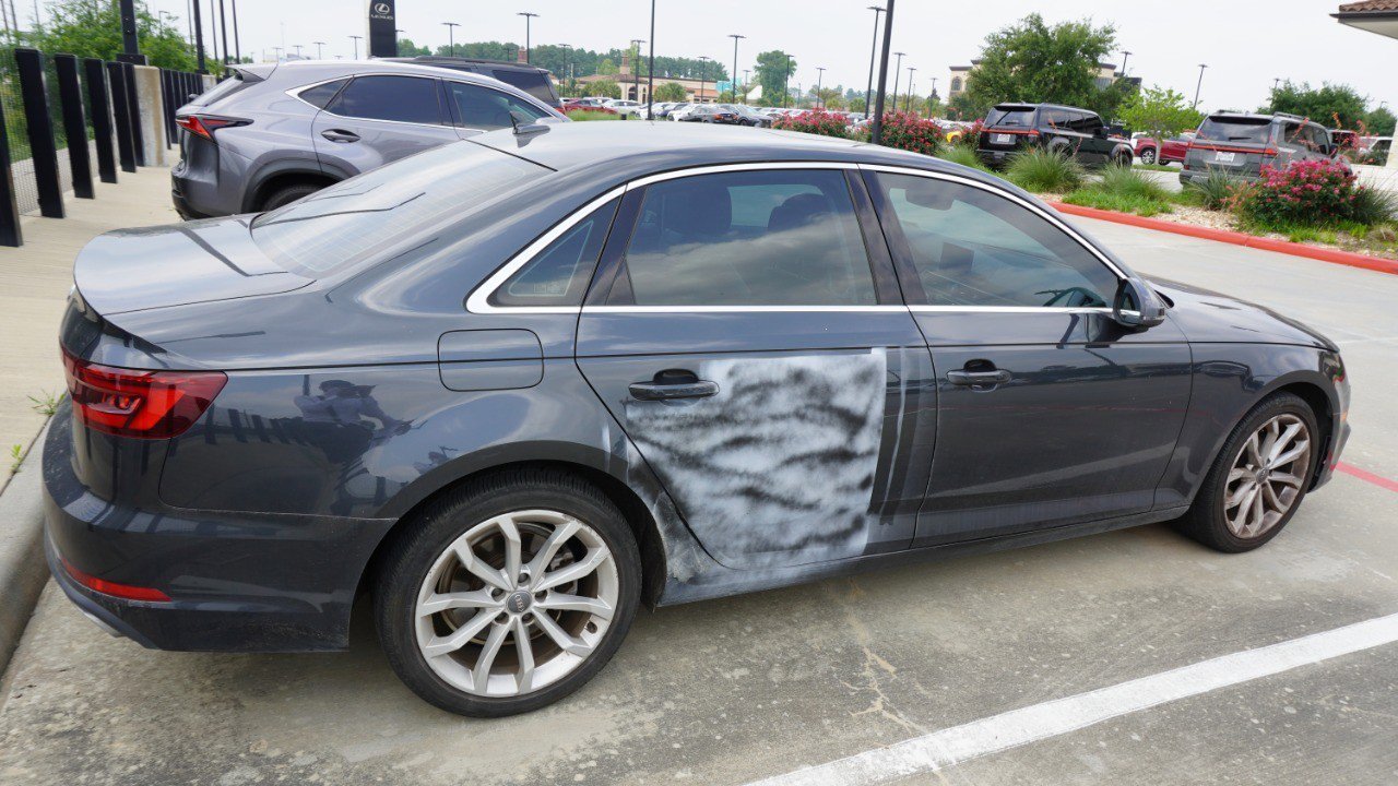 Used 2019 Audi A4 2.0T Premium w/ Convenience Package FWD image 4