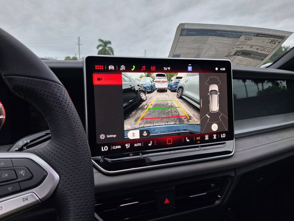 New 2026 Volkswagen Tiguan SE R-Line FWD image 10