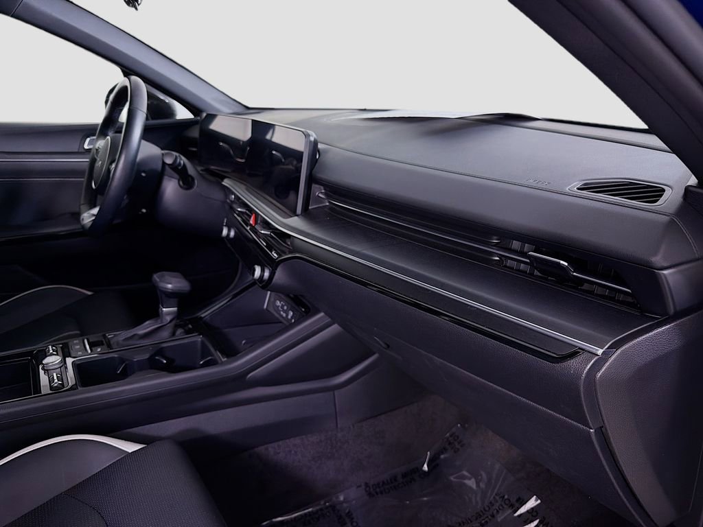 Used 2025 Kia K5 GT-Line image 32
