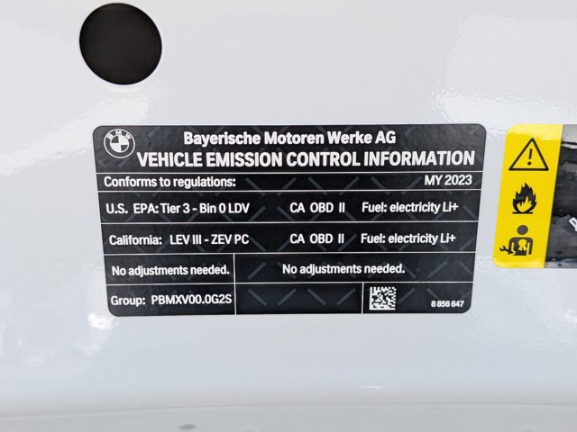 Used 2023 BMW i4 eDrive35 w/ Premium Package RWD image 27