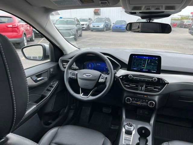 Used 2022 Ford Escape SEL w/ Technology Package FWD image 43