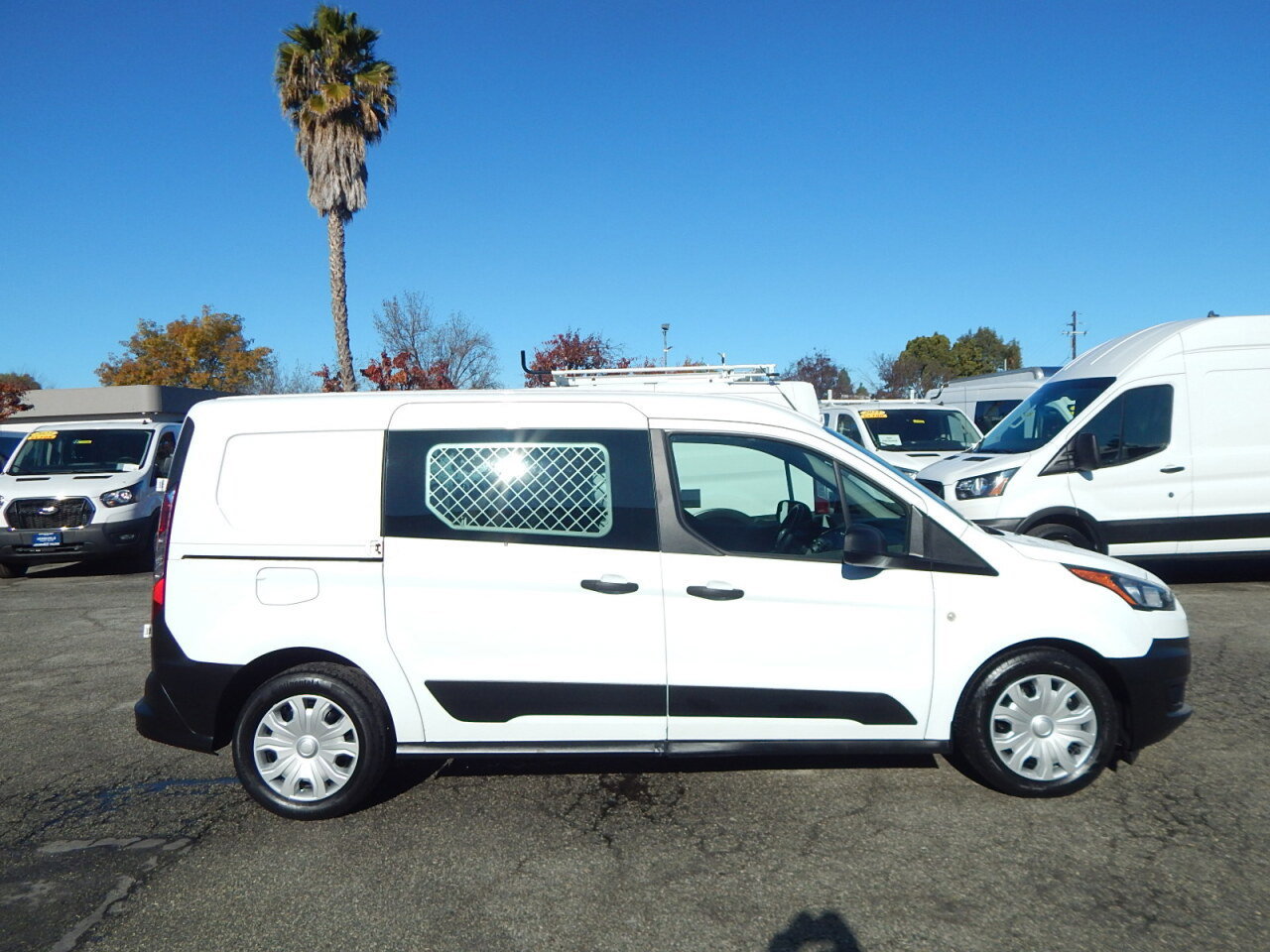 Used 2022 Ford Transit Connect XL image 9