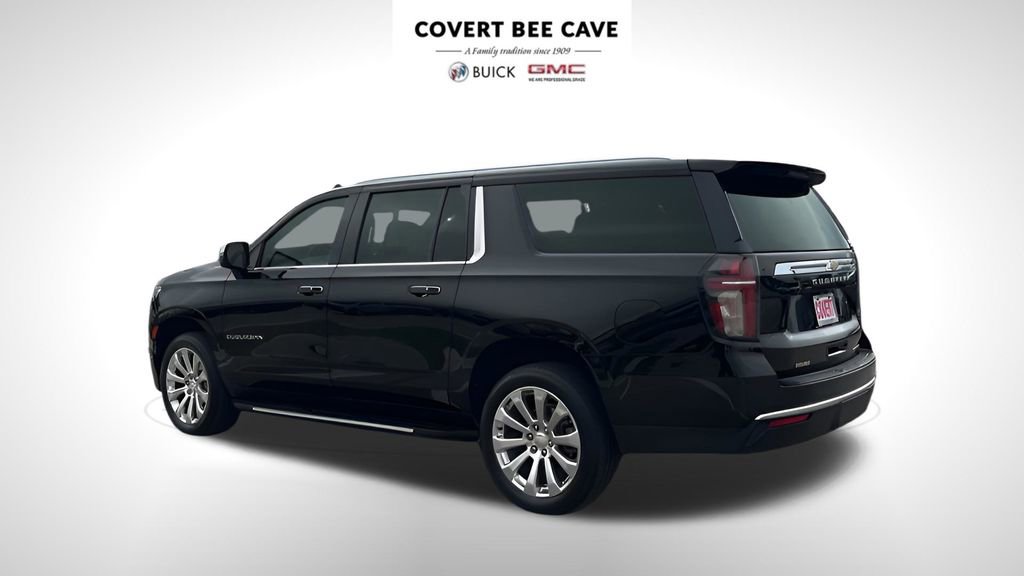 Used 2023 Chevrolet Suburban Premier image 7