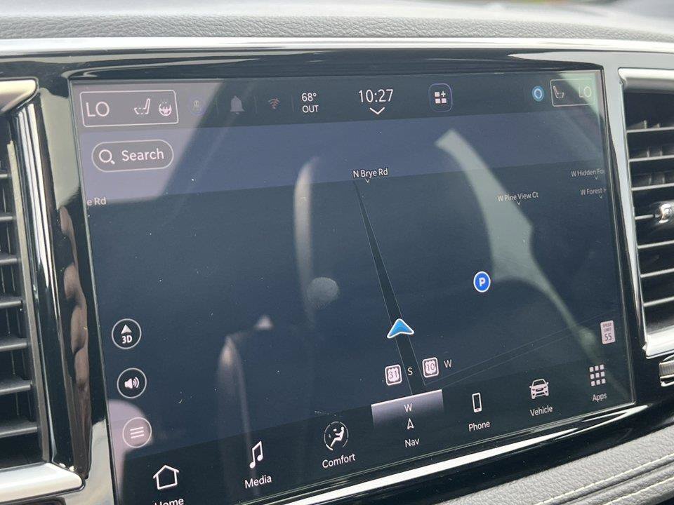 Used 2026 Chrysler Pacifica Limited FWD image 28