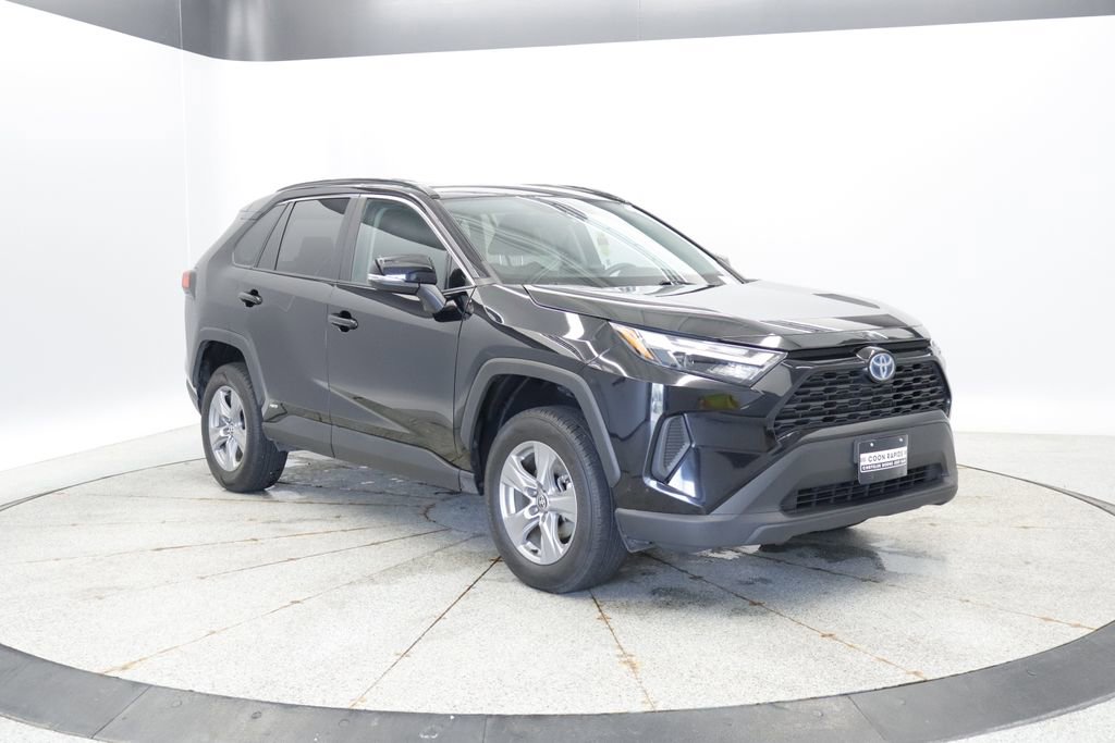 Used 2023 Toyota RAV4 XLE w/ Convenience Package AWD/4WD image 10