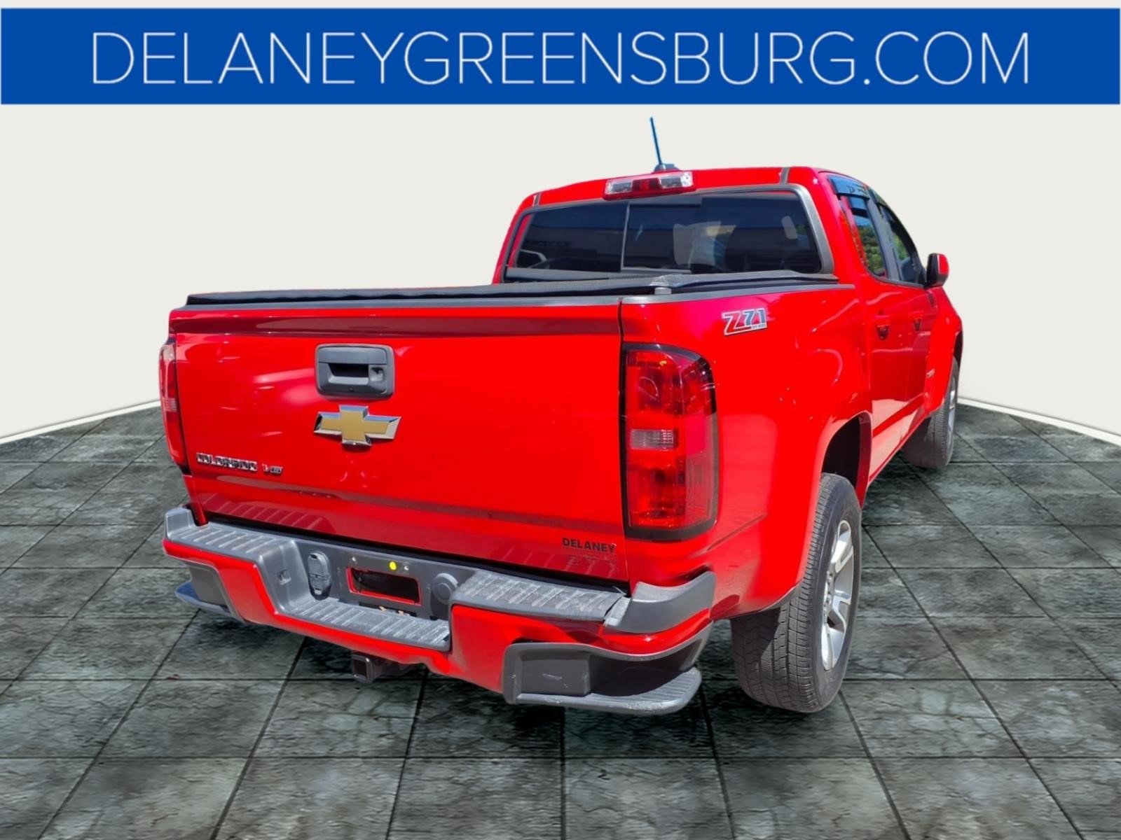 Used 2017 Chevrolet Colorado Z71 AWD/4WD image 3