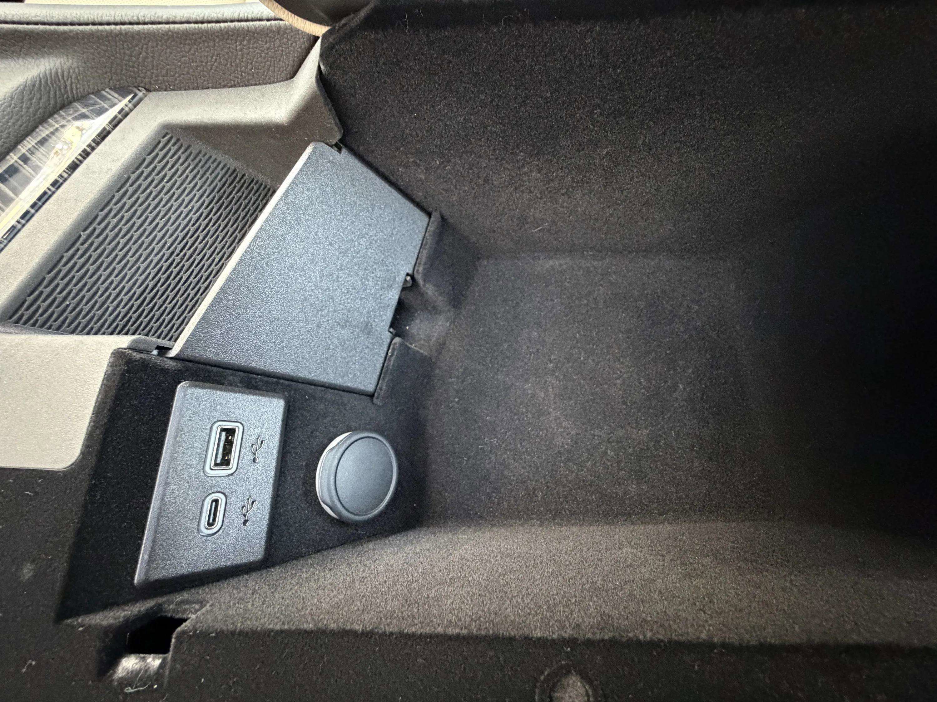 Certified 2025 Cadillac CT5 Premium Luxury w/ Sun And Sound Package image 18