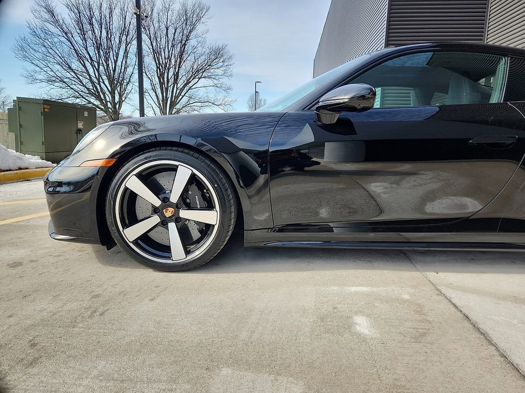 New 2026 Porsche 911 Carrera 4S image 6