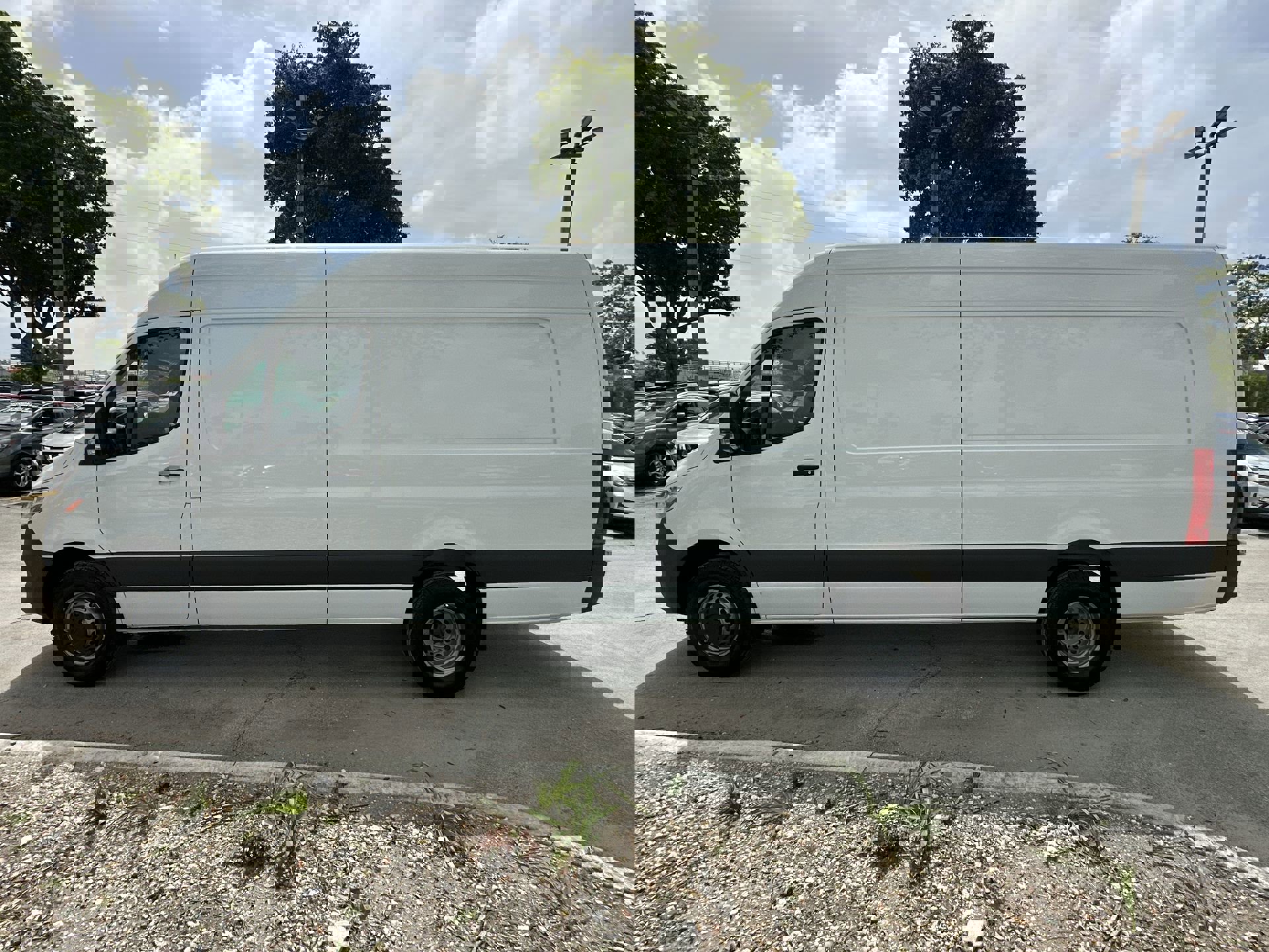Used 2023 Mercedes-Benz Sprinter 3500 image 7
