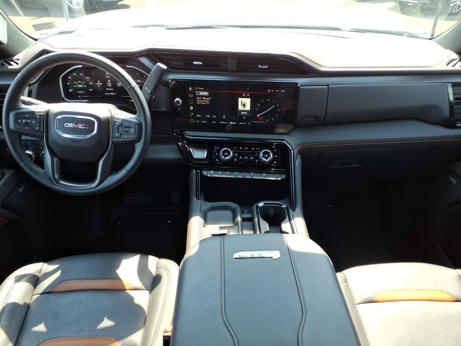 Used 2026 GMC Sierra 2500 AT4 w/ AT4 Premium Plus Package AWD/4WD image 13