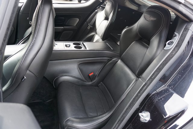 Used 2012 Aston Martin Rapide Luxe image 25