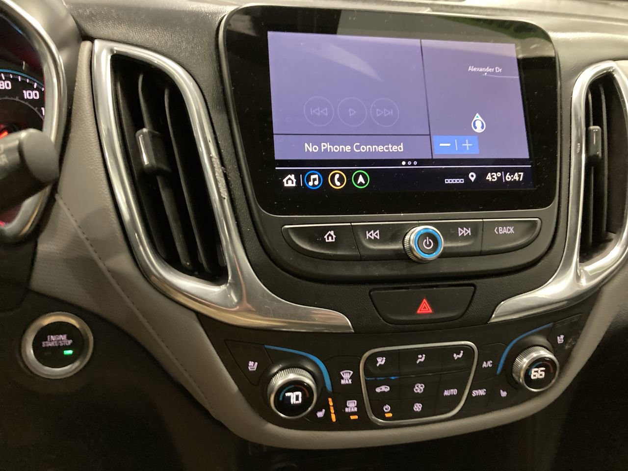 Used 2019 Chevrolet Equinox Premier AWD/4WD image 12