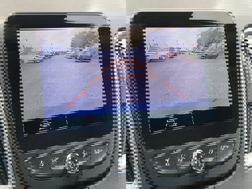 Used 2025 Chevrolet Malibu LT image 22