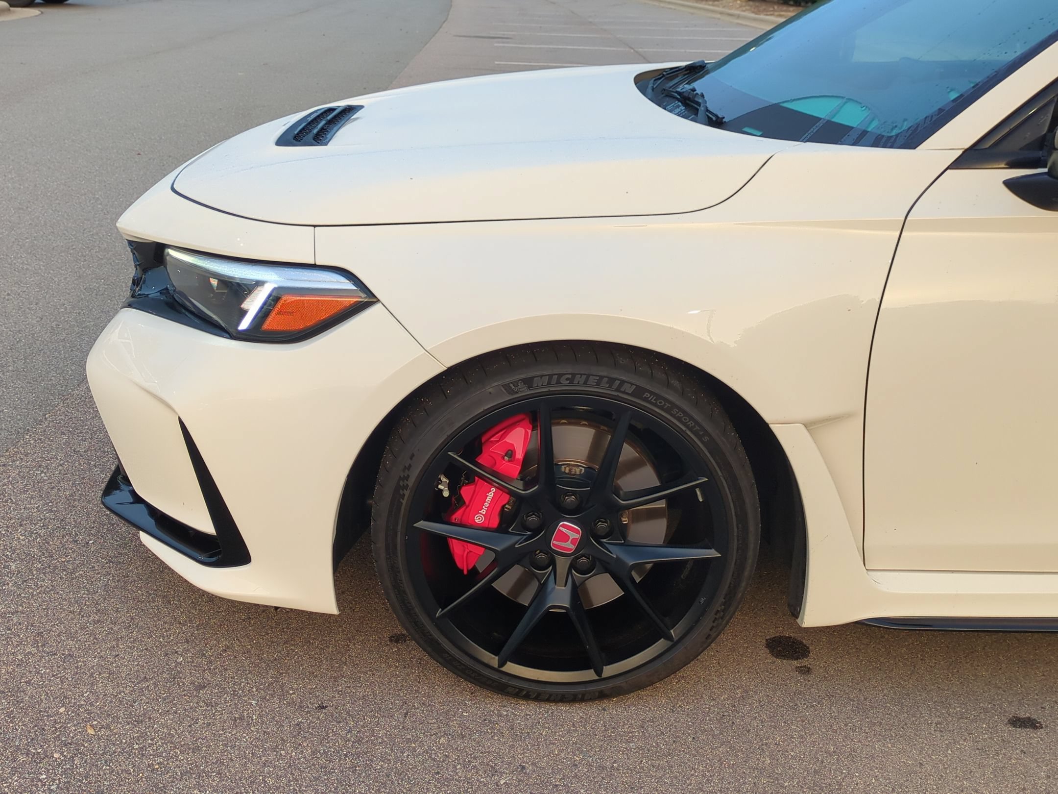 Used 2023 Honda Civic Type R image 11