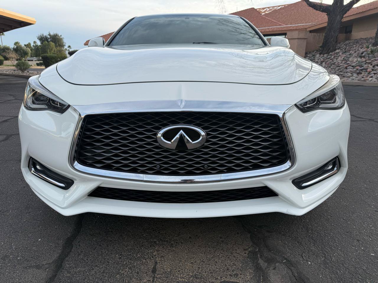 Used 2018 INFINITI Q60 3.0t Luxe w/ Sensory Package 3.0T Luxe AWD/4WD image 8