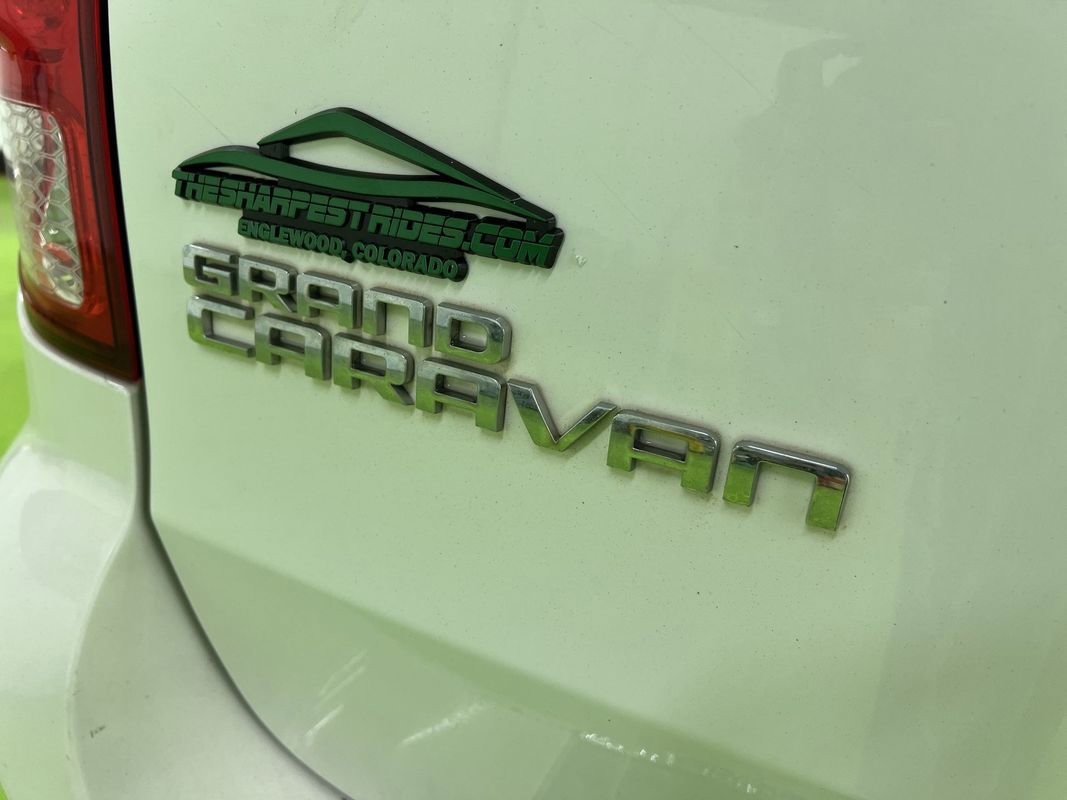 Used 2011 Dodge Grand Caravan Crew w/ Entertainment Group 1 FWD image 11