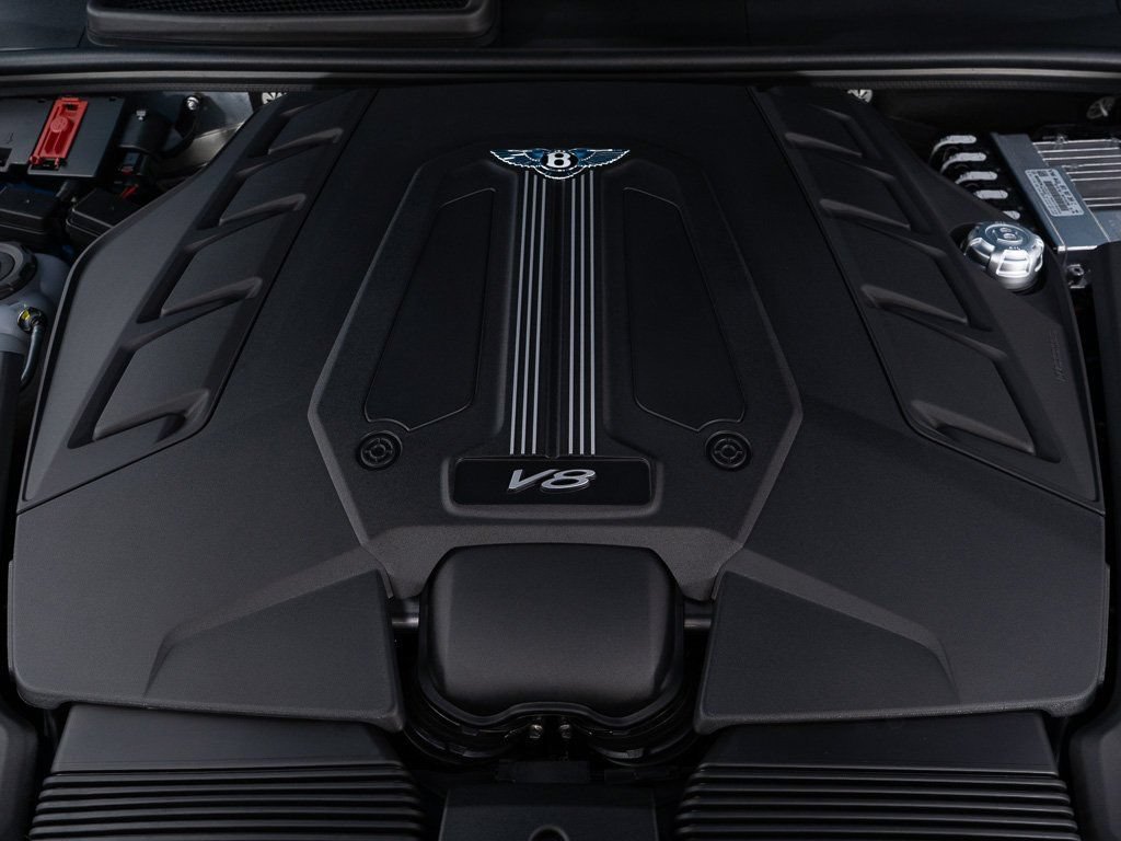 Certified 2025 Bentley Bentayga AWD/4WD image 50