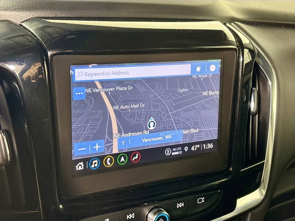 Used 2023 Chevrolet Traverse Premier image 16