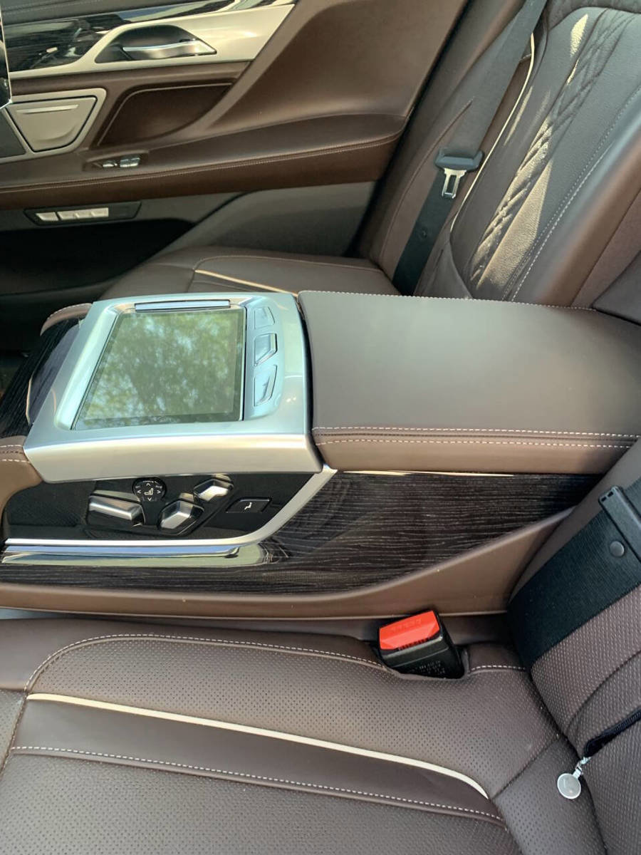 Used 2016 BMW 750i xDrive AWD/4WD image 19