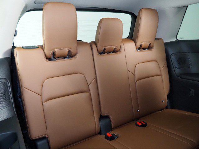 Used 2024 Nissan Pathfinder Platinum FWD image 17