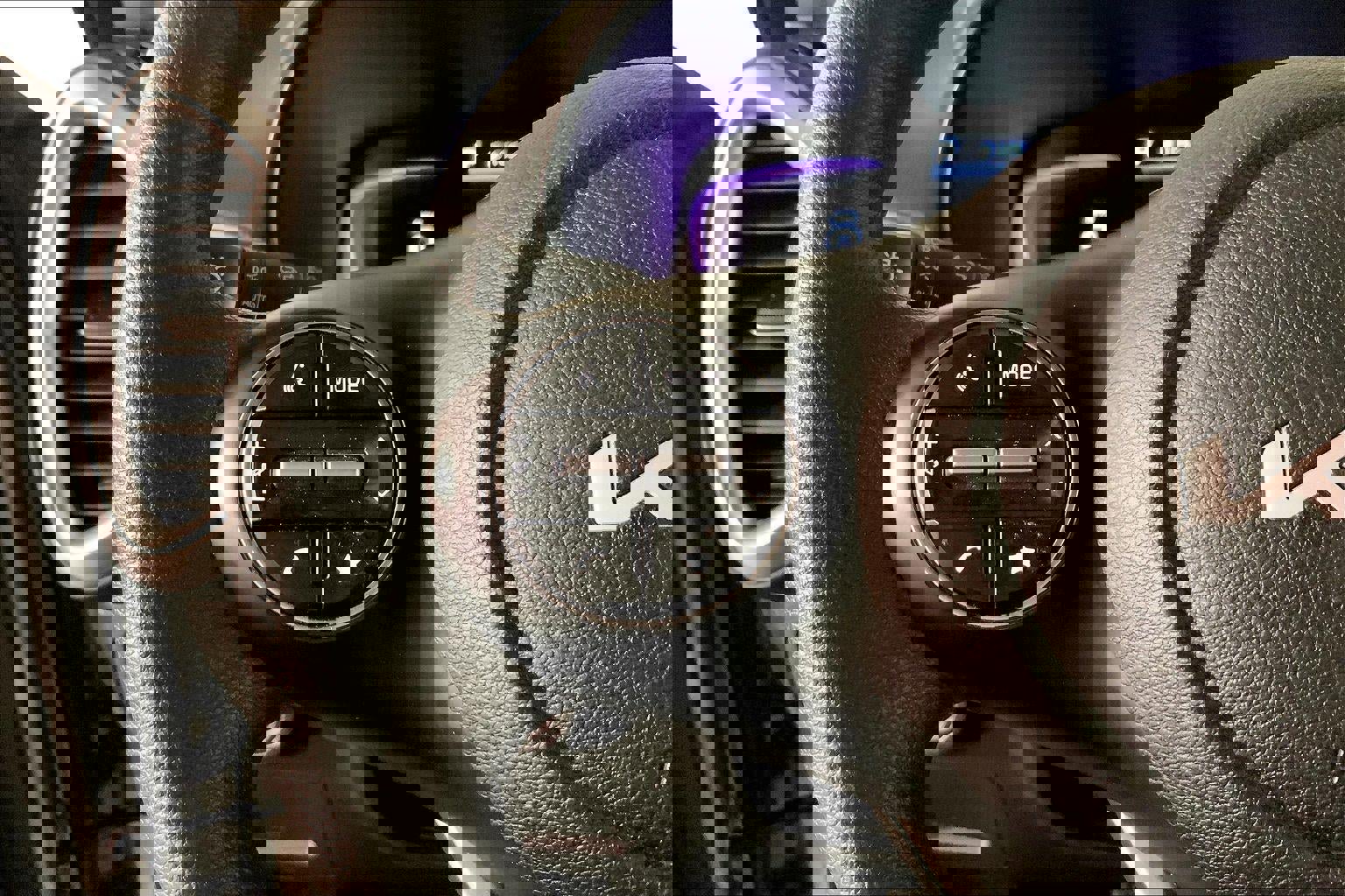 Used 2025 Kia Soul LX image 18