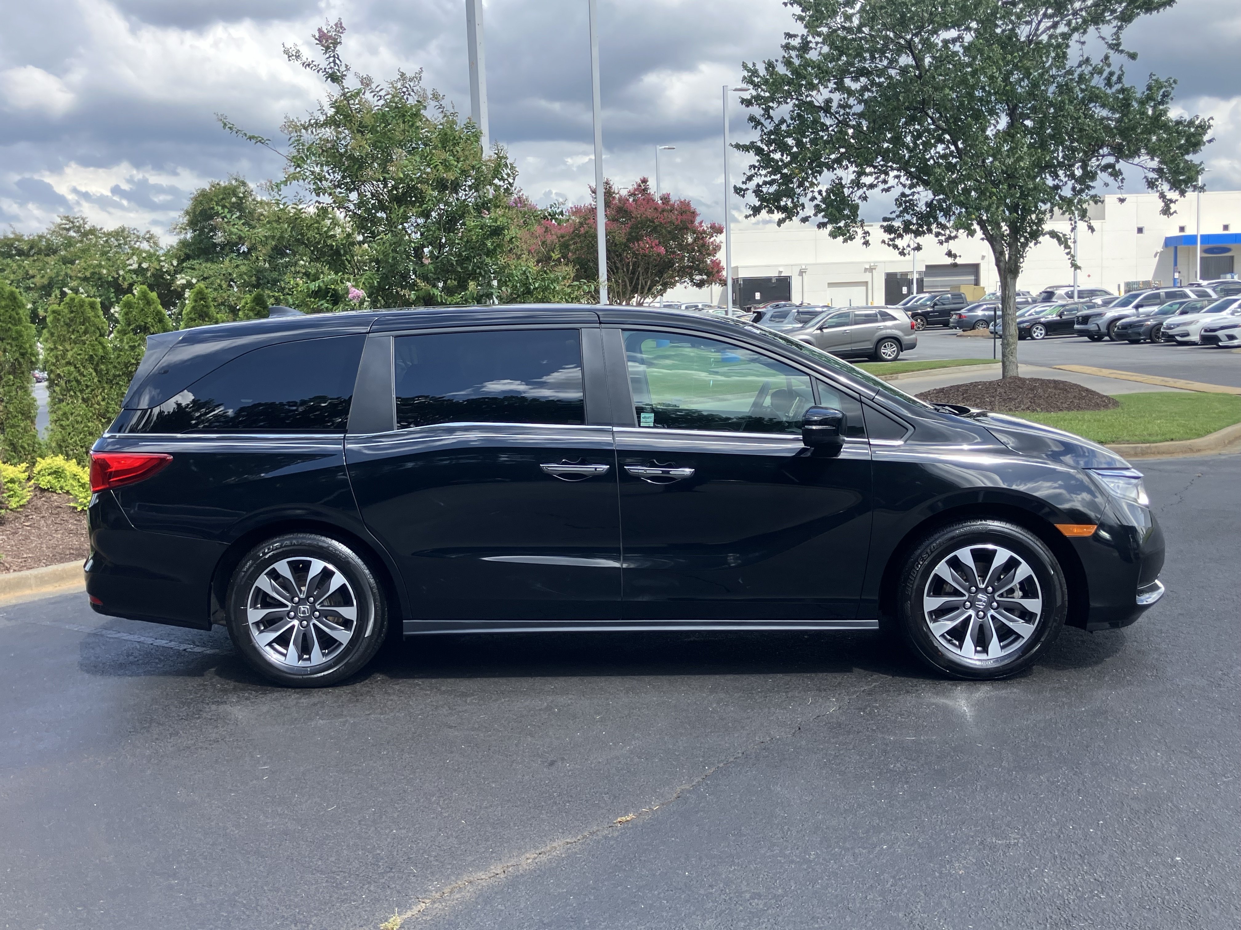 Certified 2024 Honda Odyssey EX-L image 12