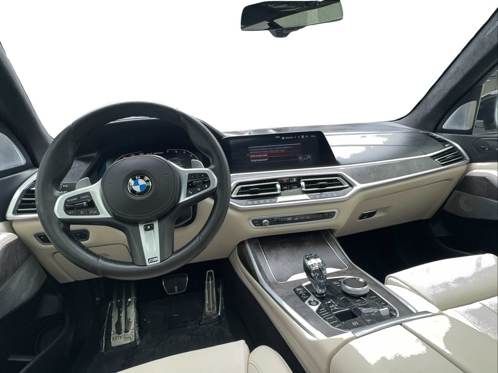 Used 2020 BMW X7 M50i w/ Dynamic Handling Package image 38