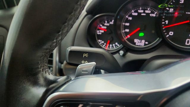 Used 2016 Porsche Cayenne AWD/4WD image 41
