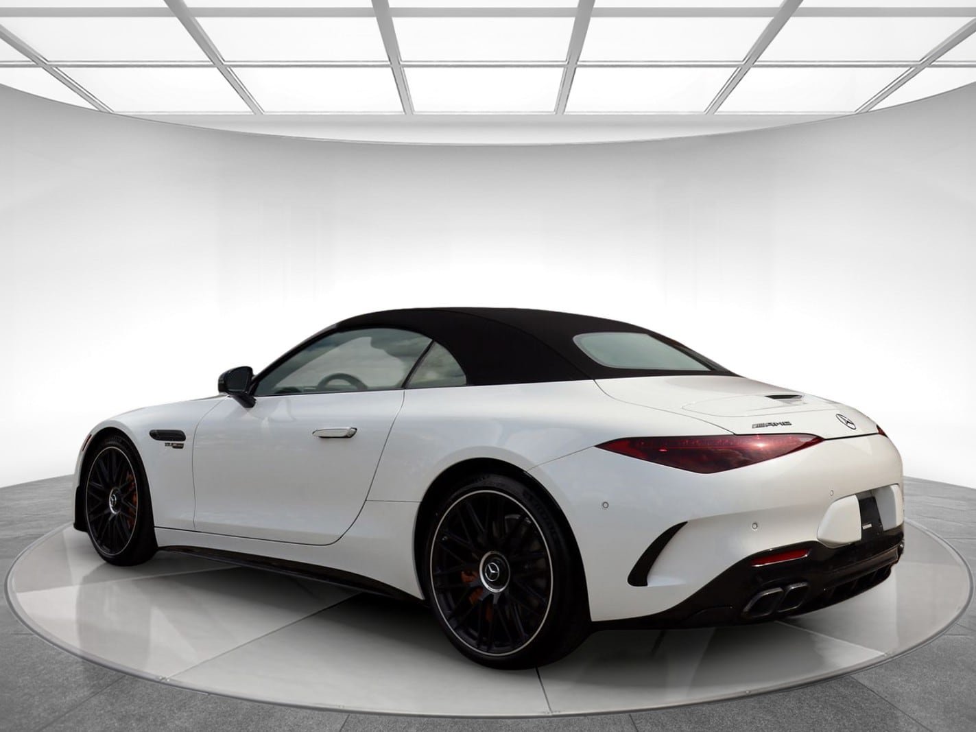 Used 2025 Mercedes-Benz SL 63 AMG 4MATIC image 7