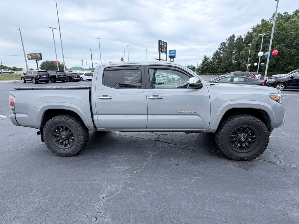 Used 2018 Toyota Tacoma Limited AWD/4WD image 4