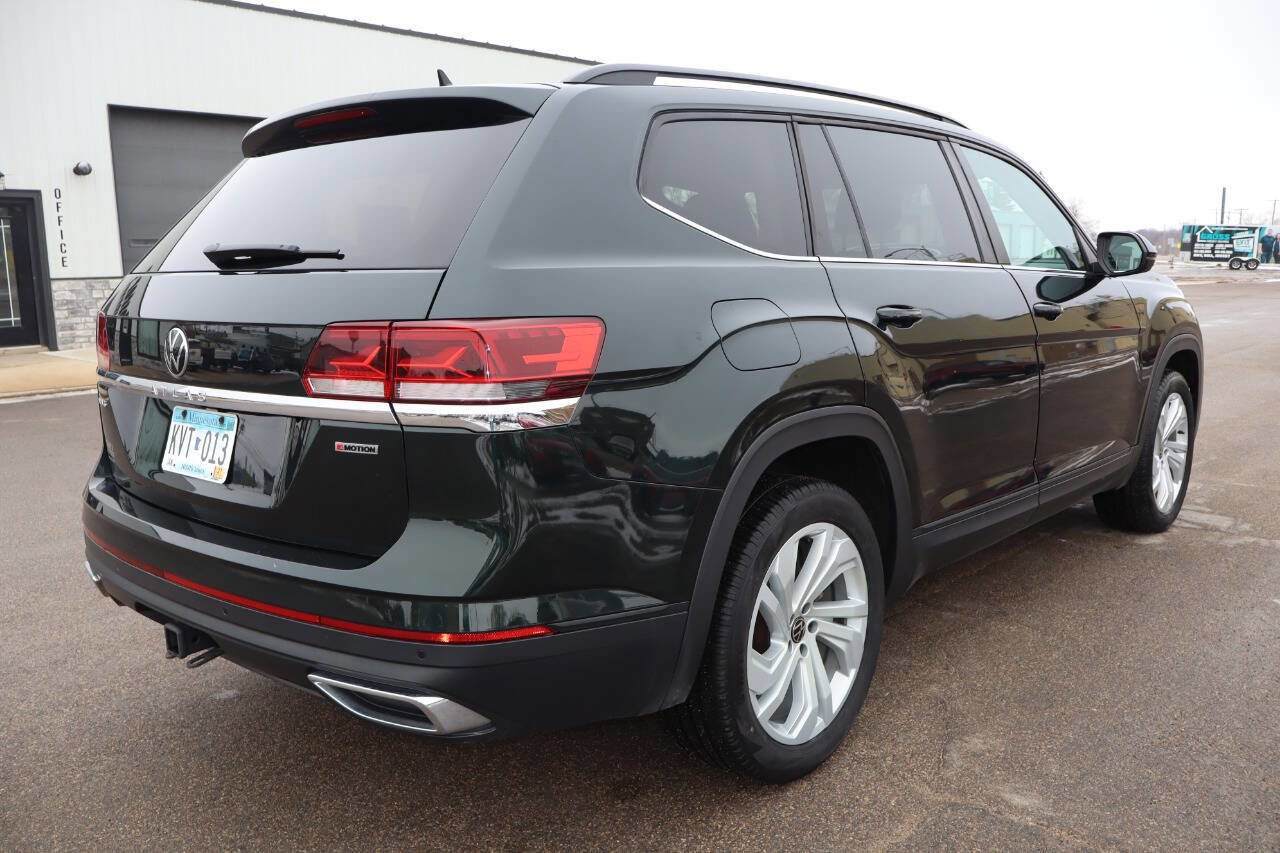 Used 2021 Volkswagen Atlas SE image 3