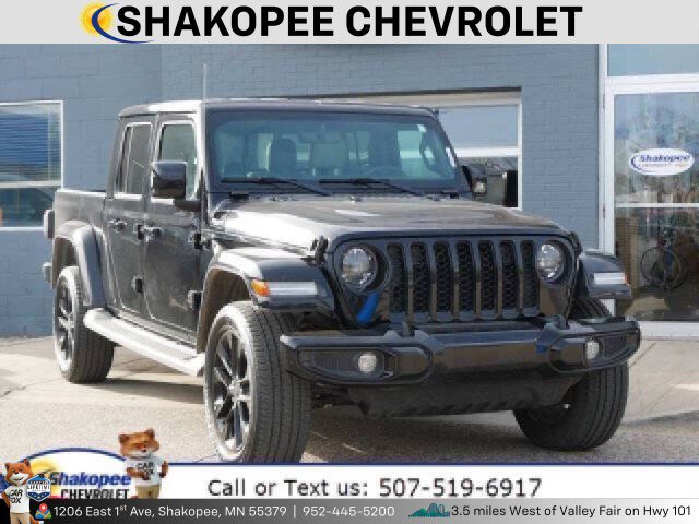 Used 2023 Jeep Gladiator Overland image 2