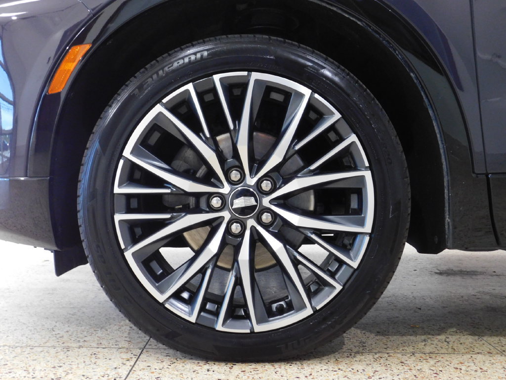 Used 2024 Cadillac XT4 Sport AWD/4WD image 14