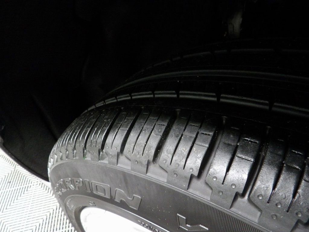 Used 2024 Ford Expedition Platinum image 7