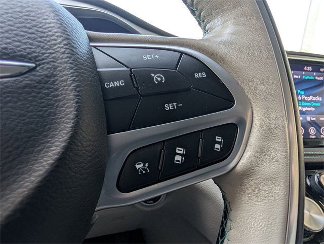 Used 2019 Chrysler Pacifica Limited w/ Advanced Safetytec Group image 23