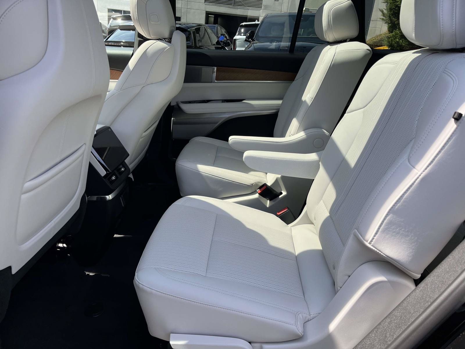 New 2027 Cadillac Vistiq Sport AWD/4WD image 14
