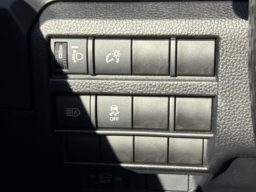 Certified 2025 Toyota Tacoma SR image 20