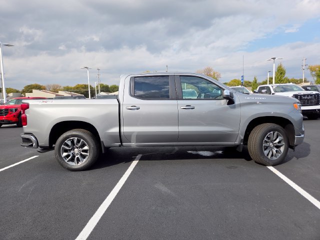 New 2026 Chevrolet Silverado 1500 LT w/ LPO, Liner Protection Package AWD/4WD image 16