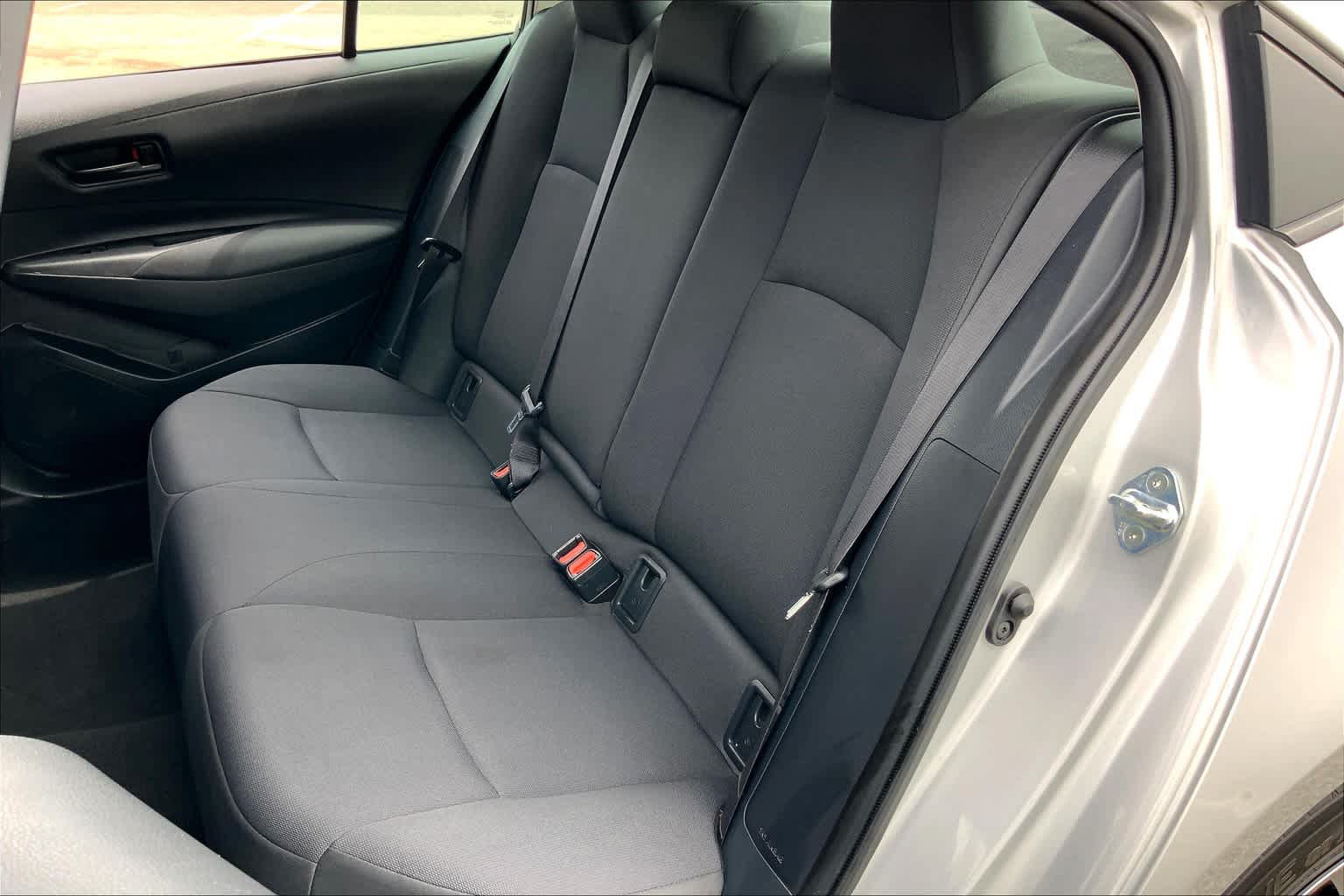 Used 2022 Toyota Corolla LE FWD image 20