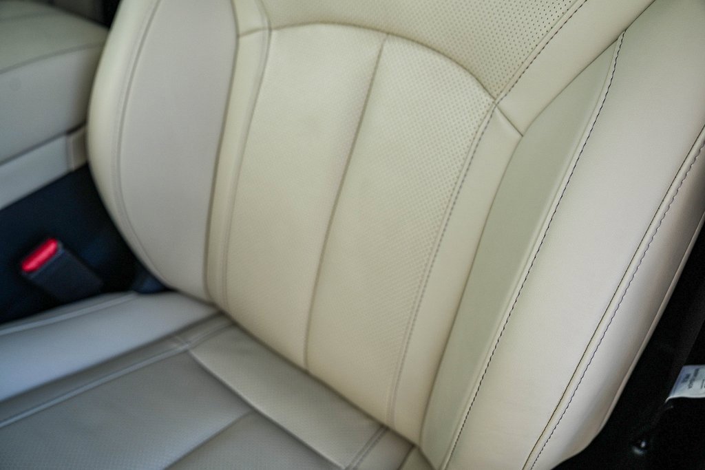 Certified 2025 INFINITI QX60 Luxe w/ Vision Package image 23