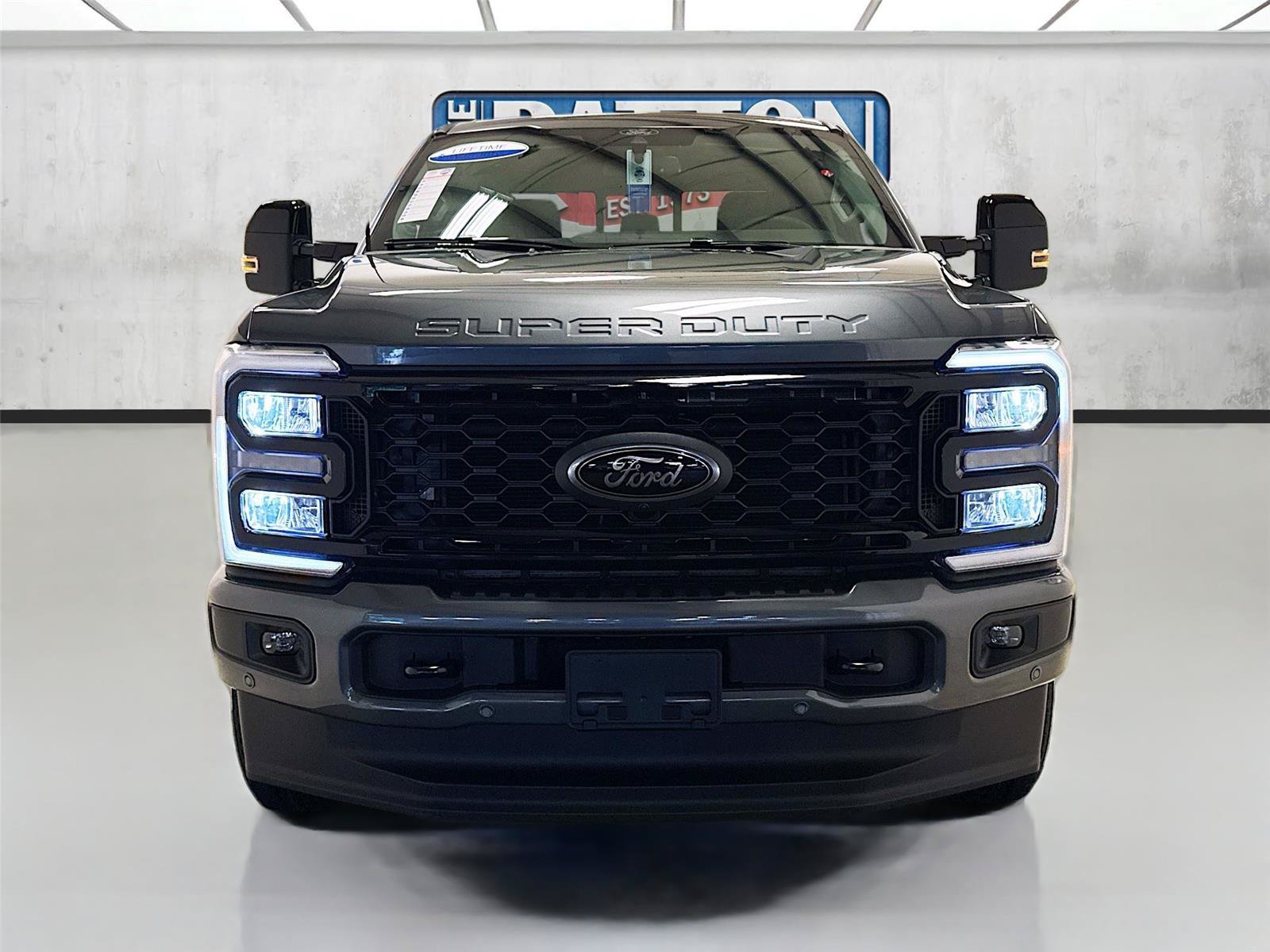 New 2026 Ford F250 Lariat w/ Black Appearance Package AWD/4WD image 2