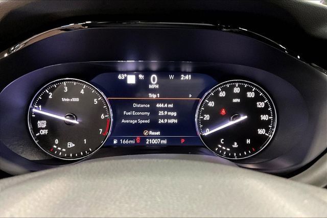 Used 2022 Buick Envision Avenir w/ Technology Package II FWD image 12