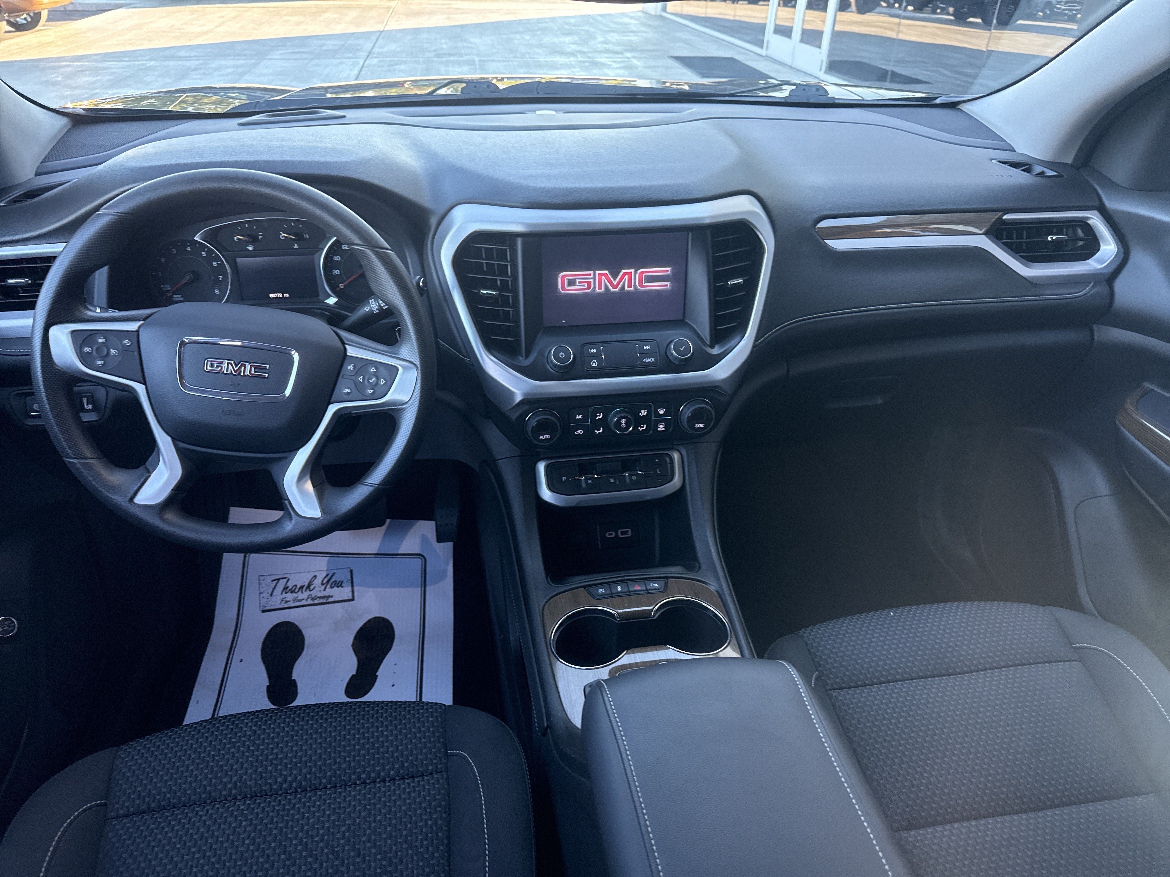Used 2023 GMC Acadia SLE w/ Driver Convenience Package FWD image 12